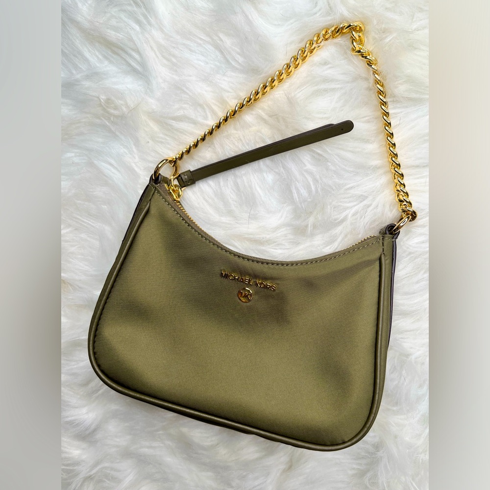 BRAND NEW NEVER WORN MICHAEL KORS JET SET CHARM PURSE 👜